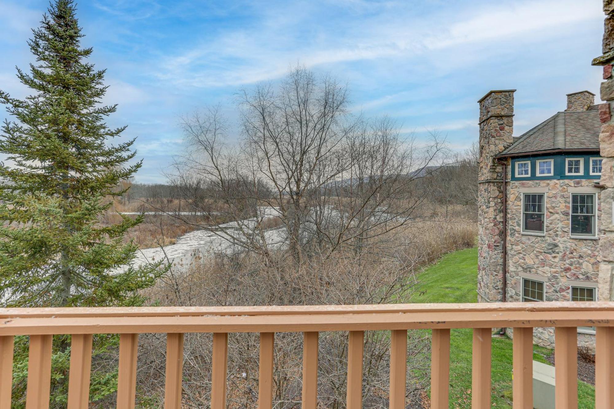 Spacious Condo With View Less Than 1 Mi To Mtn Creek Resort! Vernon Esterno foto